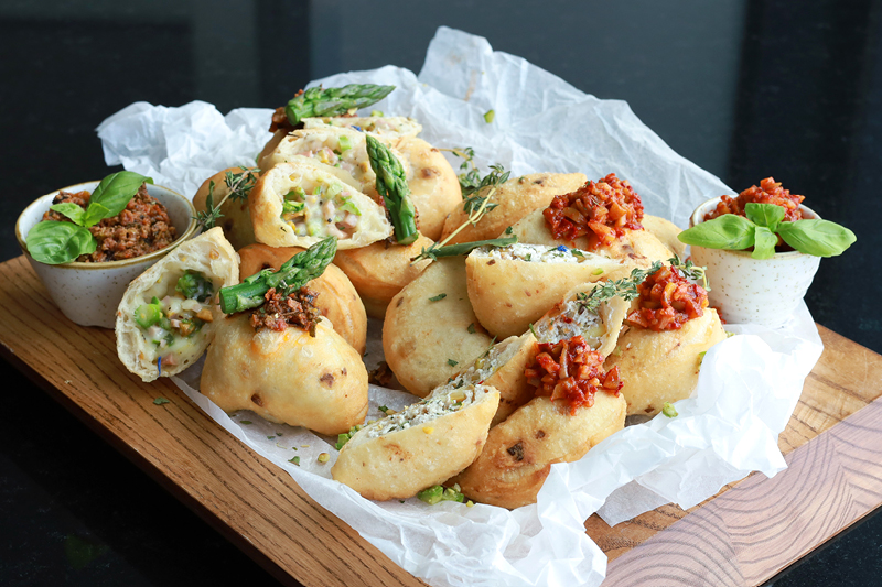 PANZEROTTI CON DUE RIPIENI